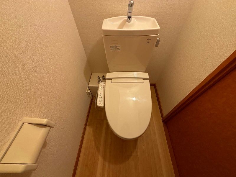 レオパレスレガーロ中十条 トイレ