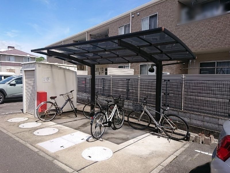 レオパレス烏帽子２ 共用部分
