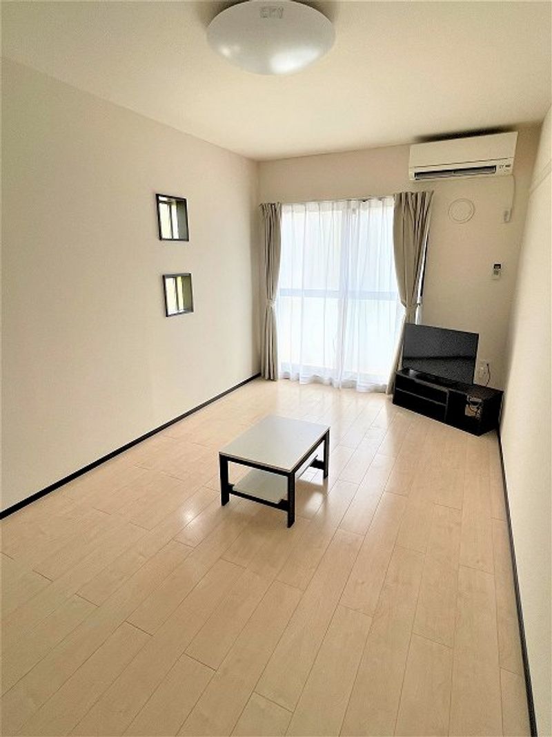 クレイノＭＩＲＡＩ 居間