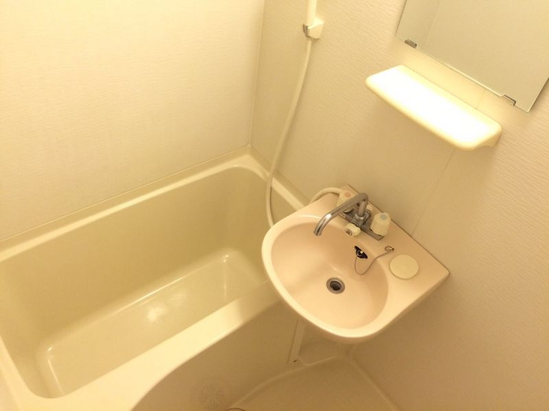 レオパレスネオ 風呂