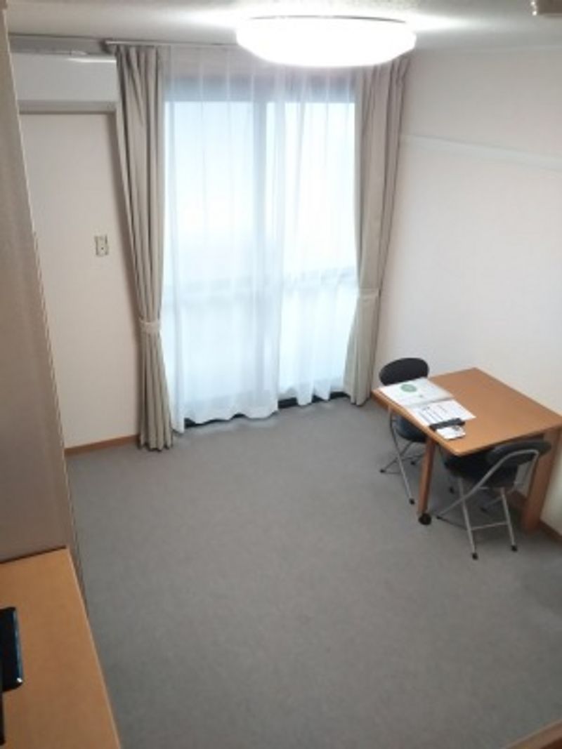 レオパレス千秋 寝室