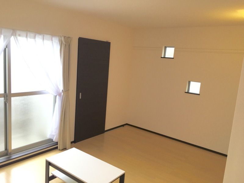 クレイノＦＥＲＩＯ 居間