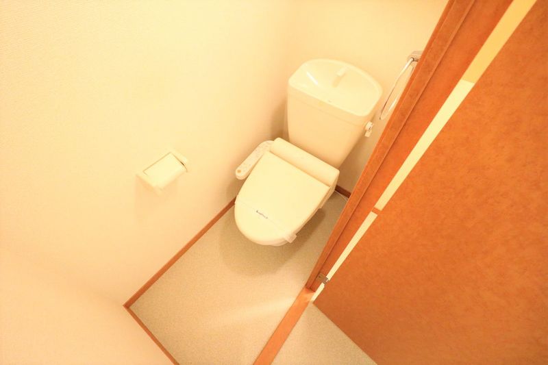 レオパレス宝ヶ池 トイレ